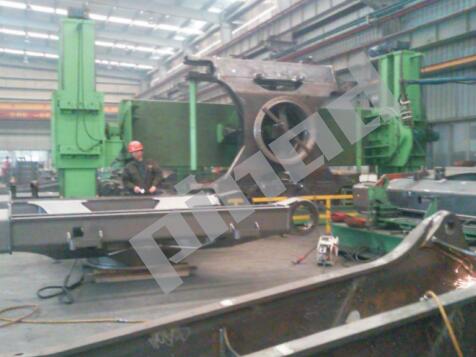 头尾双座式变位机